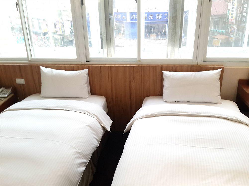 Muzik Hotel - Ximending Xining Branch Тайпей Екстериор снимка