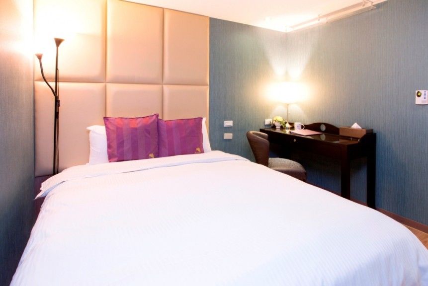 Muzik Hotel - Ximending Xining Branch Тайпей Екстериор снимка
