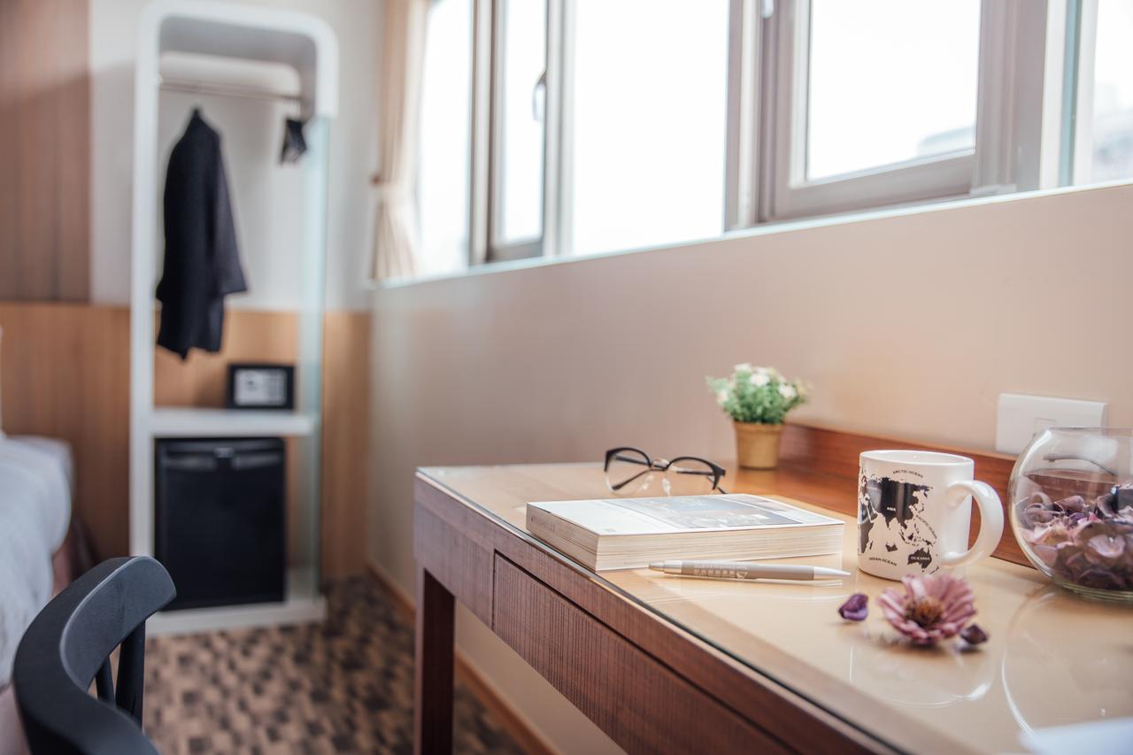 Muzik Hotel - Ximending Xining Branch Тайпей Екстериор снимка