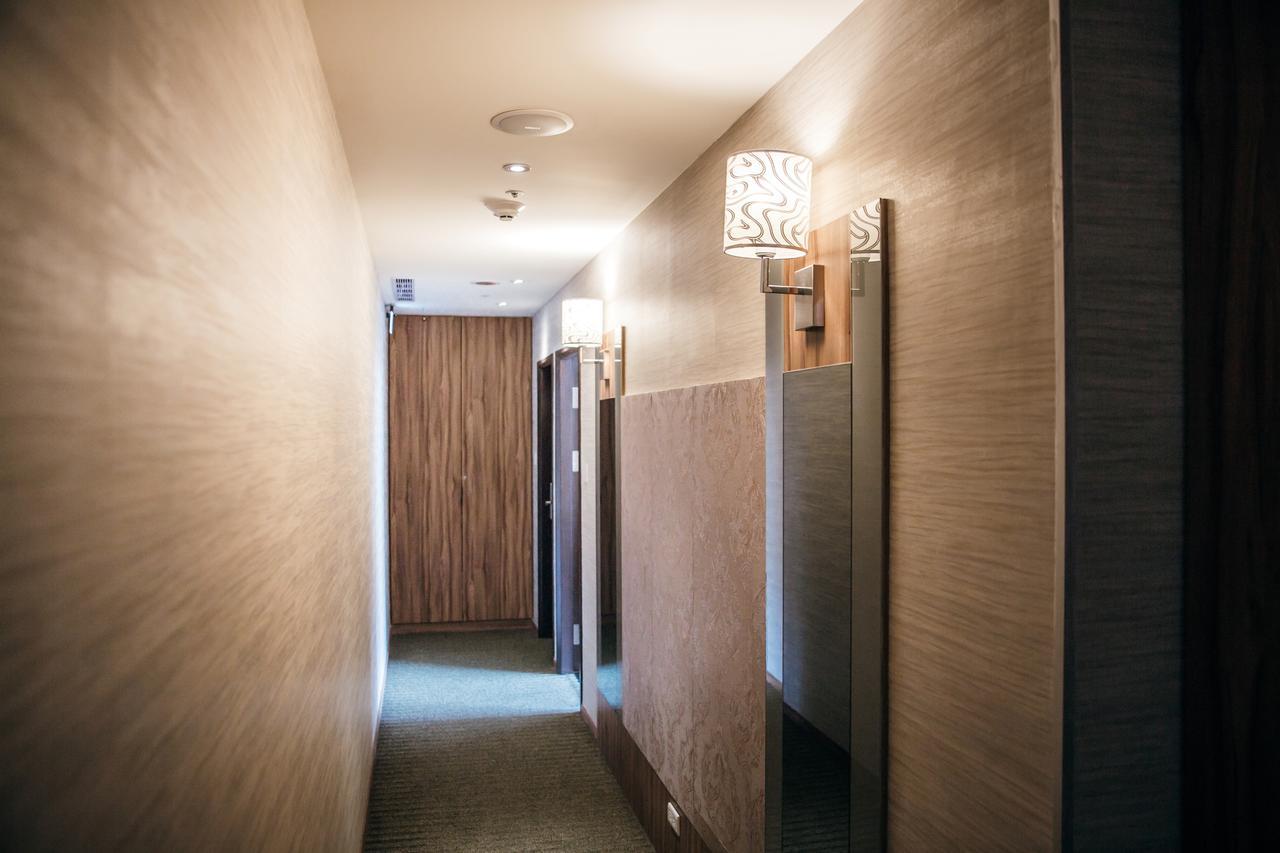 Muzik Hotel - Ximending Xining Branch Тайпей Екстериор снимка