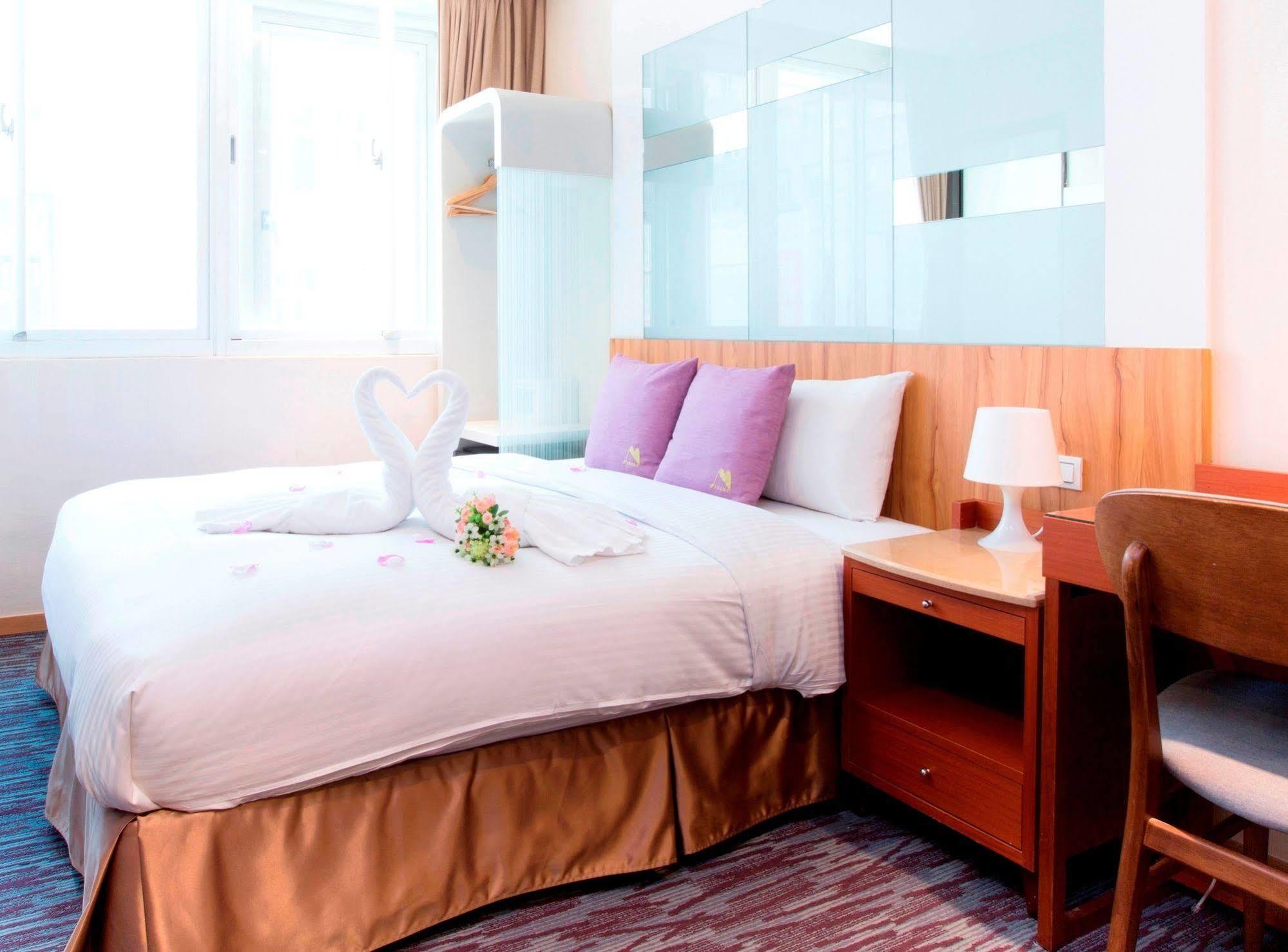 Muzik Hotel - Ximending Xining Branch Тайпей Екстериор снимка