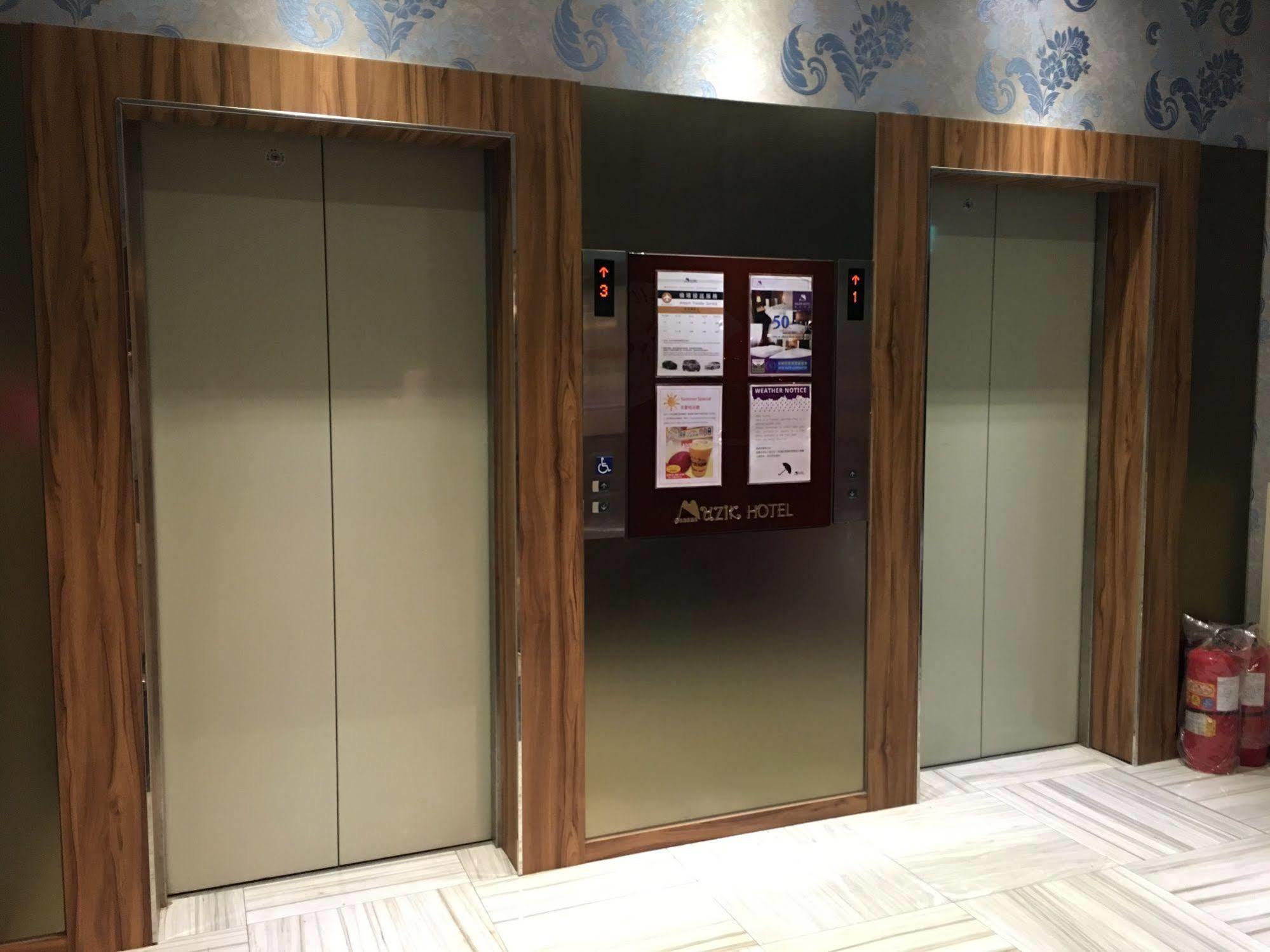 Muzik Hotel - Ximending Xining Branch Тайпей Екстериор снимка