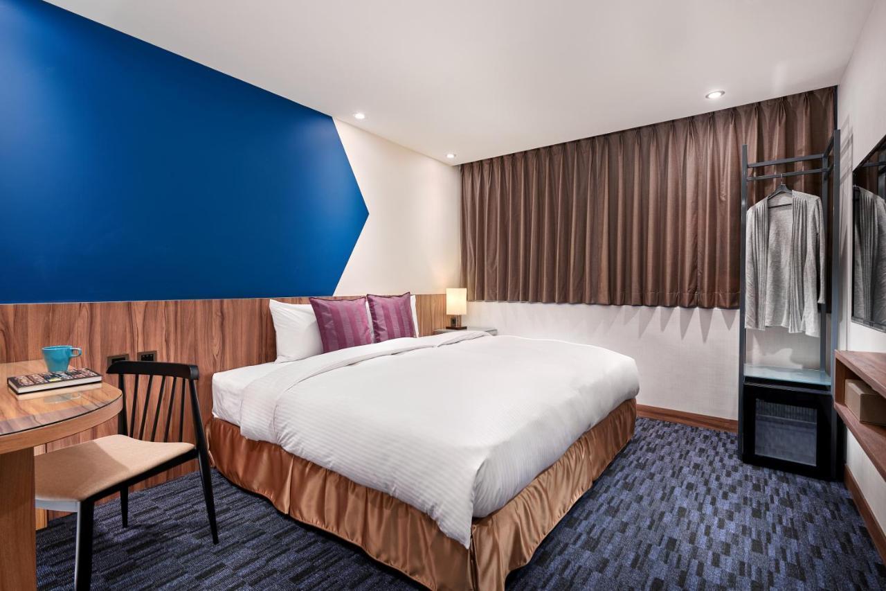 Muzik Hotel - Ximending Xining Branch Тайпей Екстериор снимка